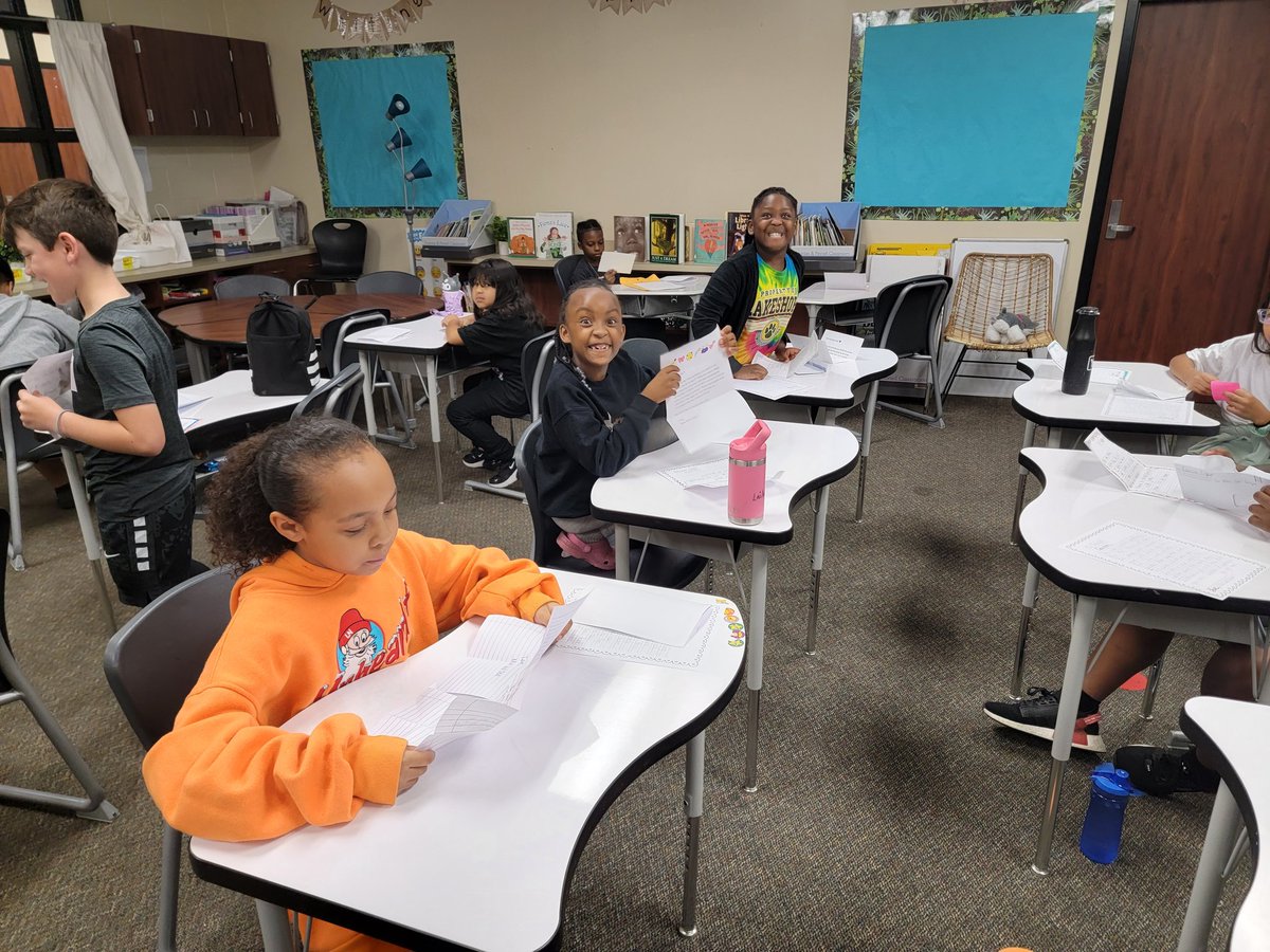 My students were so happy to read the letters from 1st Grade, wishing them good luck on the STAAR! ⭐️ 
Thank you <a href="/MsRoss_LSE/">Ms_Ross</a> for taking the time to do this! ❤️🤗 <a href="/HumbleISD_LSE/">Lakeshore Elementary</a>