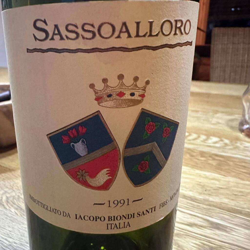 planetscooter's tweet photo. About time #sassoalloro #tuscany #montalcino #1991 https://t.co/A4Xwsv7aQZ About time #sassoalloro #tuscany #montalcino #1991 About time #sassoalloro #tuscany #montalcino #1991 April 21, 2023 at 11:44PM https://t.co/2ZkTCT5hRV