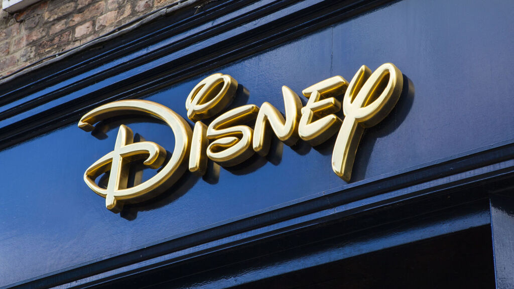 Cryptobion's tweet photo. Disney Reportedly Axing Metaverse Division Amidst Company Restructuring – Metaverse Bitcoin News https://t.co/Zt1t0EJFhM https://t.co/xVbutJ6FBF