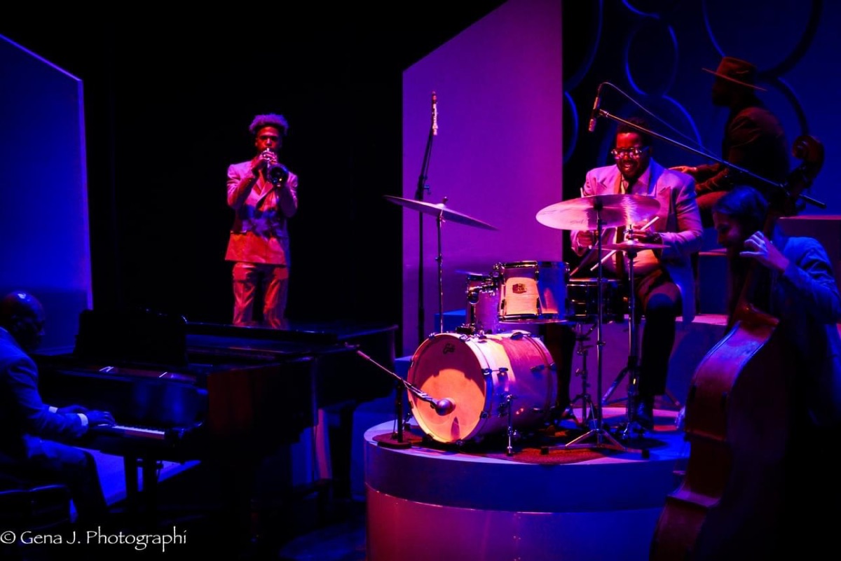 Thank You For Attending Miles &amp; Coltrane: Blue (.)(!)(!)(!) 

Considera donation to #OnQ! - mailchi.mp/youarenowonq/m…