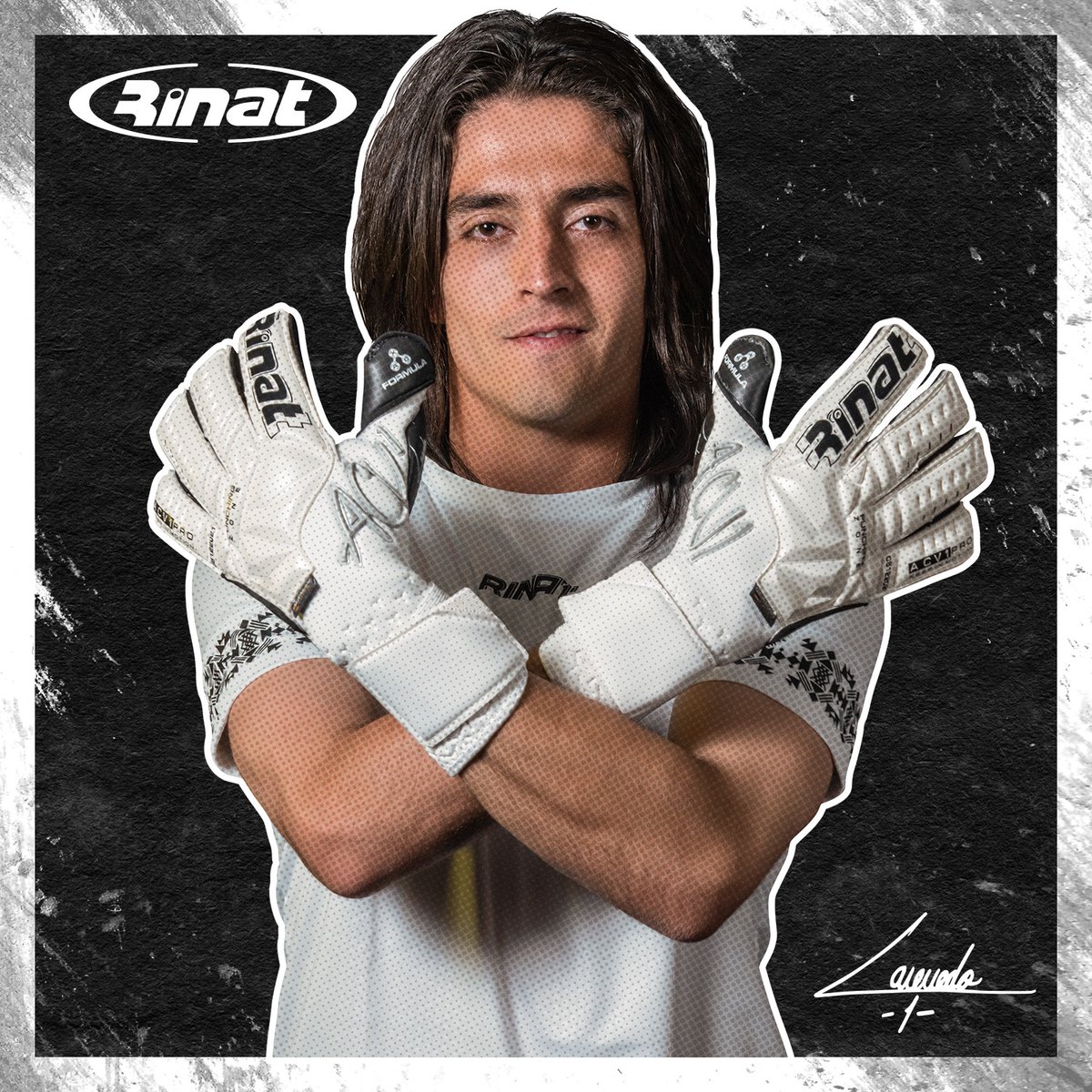RinatOficial's tweet photo. Todos los sueños se pueden hacer realidad, para lograr grandes cosas debemos actuar, creer y planear ese gran futuro que nos espera. 🥅⚽🧤😎 @AcevedoCarlos9 #ACV1PRO #guante #Acevedo #FamiliaRinat #SerPorteroEsMuchoMas #TodosSomosUno #RINAT https://t.co/MGDcJs2km0