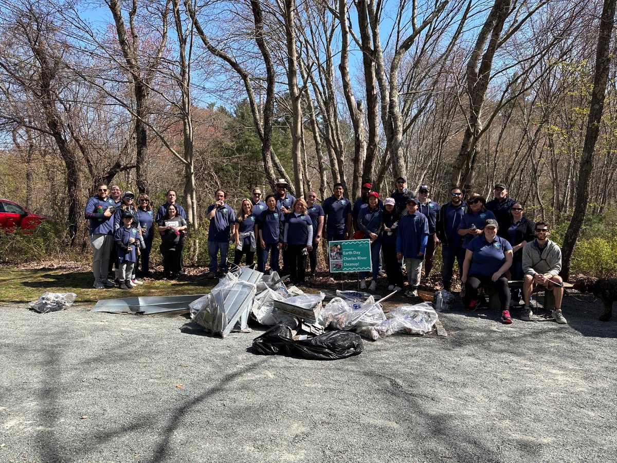 charlesriver's tweet photo. Thanks to the great group from @Charles_River that cleaned up Franklin State Forest during the #CharlesRiverCleanup!! #myCleanCharles #KeepinItClean ๐ฑ https://t.co/9W0HJVIIEB