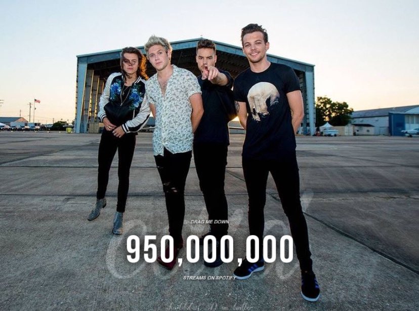 chartdata1D's tweet photo. “Drag Me Down” surpassed 950 million streams on Spotify!
- It’s 50 million away from 1 billion. #OneDirection https://t.co/YuwtynwoSi