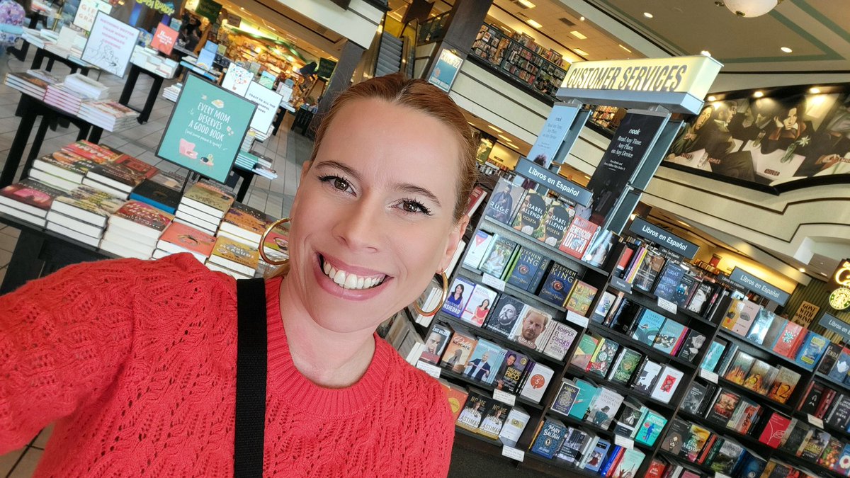 MiRubiLibro's tweet photo. En Barnes &amp; Noble ya puedes encontrar los libros Mi Rubí y Tu Rubí en línea en este enlace: 
https://t.co/SAI0mfJPHk 
Y pronto estará presente también en los estantes de todas sus tiendas.

#MiRubi #TuRubi #TuRubiLibro #MiRubiLibros #rubies #barnesandnoble #recomendaciónliteraria https://t.co/B8sKB5bLv2