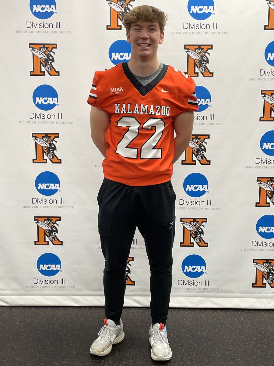 kyle_jacobb's tweet photo. Had a great time at @KzooFootball today! Thank you @CoachCWhitehead and @CoachZorboKZOO for the invite! https://t.co/38slJJ66Co