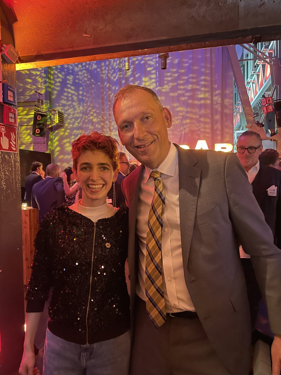 Dr_ThomasZ's tweet photo. Meet Anny Ogrezeanu, the latest winner of the @TheVoiceGermany. Besides the fact that she has an incredible voice, she is also a science fan, as witnessed by her @NASAWebb pin!
She was the entertainer in @wiwo’s #DIP23 award. https://t.co/LAuLGdztjy