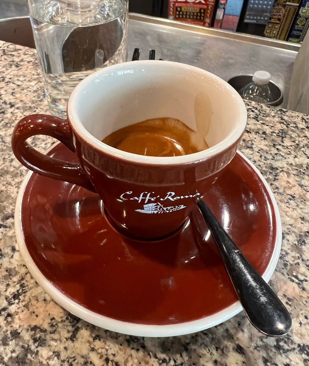 tonyatthetable's tweet photo. The weekend is officially here!! https://t.co/Cf7sgAfqIz