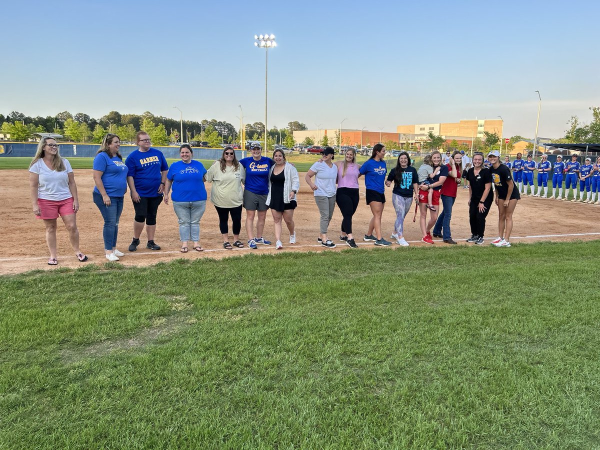 garnersoftball's tweet photo. Huge shoutout to all the alumni that came out last night to support the Lady Trojans. The blue and gold pride runs deep for Garner and was well represented tonight. Game didn’t turn out how we wanted but we’ll keep fighting
#onceatrojanalwaysatrojan 💙💛 https://t.co/adNyMmS06w