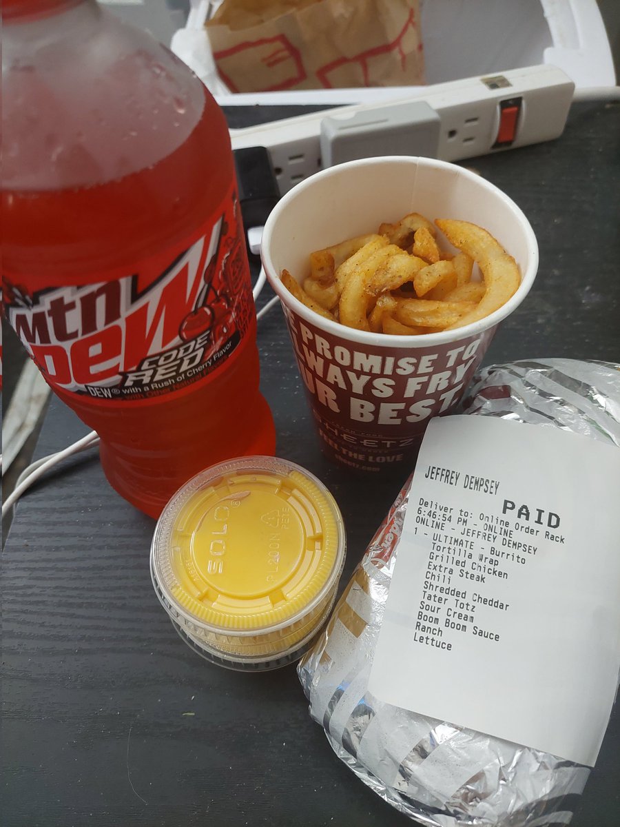 DempseyHolden's tweet photo. You can tell what I'm having from #sheetz/@sheetz. #mountaindewcodered #Mountaindew @MountainDew #Fastfoodfriday https://t.co/As4bnGRBYa