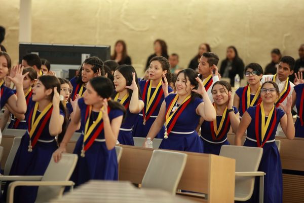 mscnoticias's tweet photo. #21Abr 🆕🌐🇻🇪 | Concierto de la Sinfónica Nacional Infantil de Venezuela en la ONU: Una demostración de la importancia del Sistema en la educación musical y social
https://t.co/VaTLYrVf3W @elsistema #SNIV #ONU #SomosElSistema @ONU_es #Ginebra #MSCNoticias #CMWorld https://t.co/5dSDuTXhQV