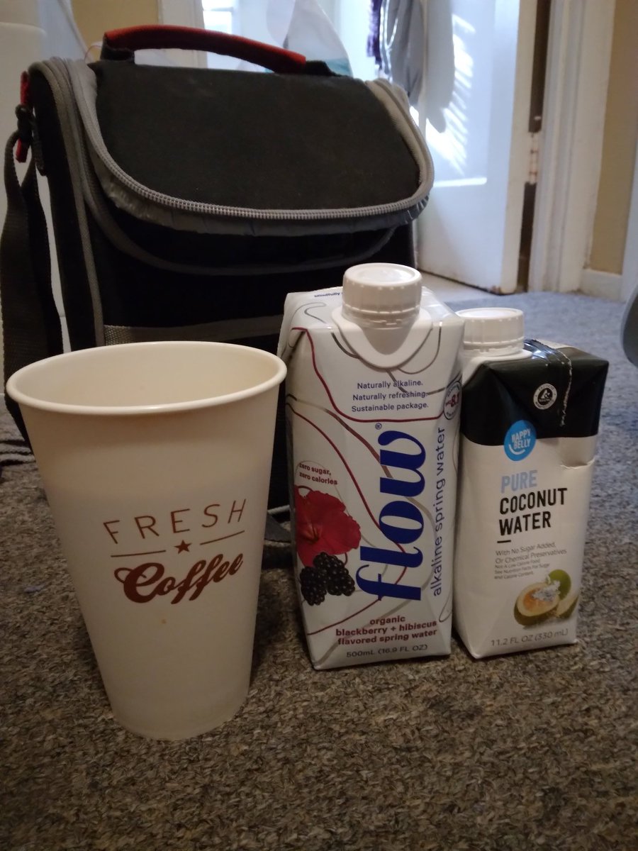 IammsGigi's tweet photo. Staying #EidMubarak #hydration #Amazon #flowwater @amazon @FlowHydration https://t.co/yvkrPlqahu