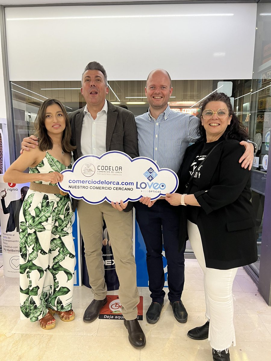 CodelorLorca's tweet photo. Esta noche hemos disfrutado acompañado a David y a Gisela de  LOVEO + Que Ópticas y a su equipo formado por Flor y Noemí, en su séptimo aniversario.

Enhorabuena. por muchos aniversarios más!! https://t.co/9Z02NfFiHw