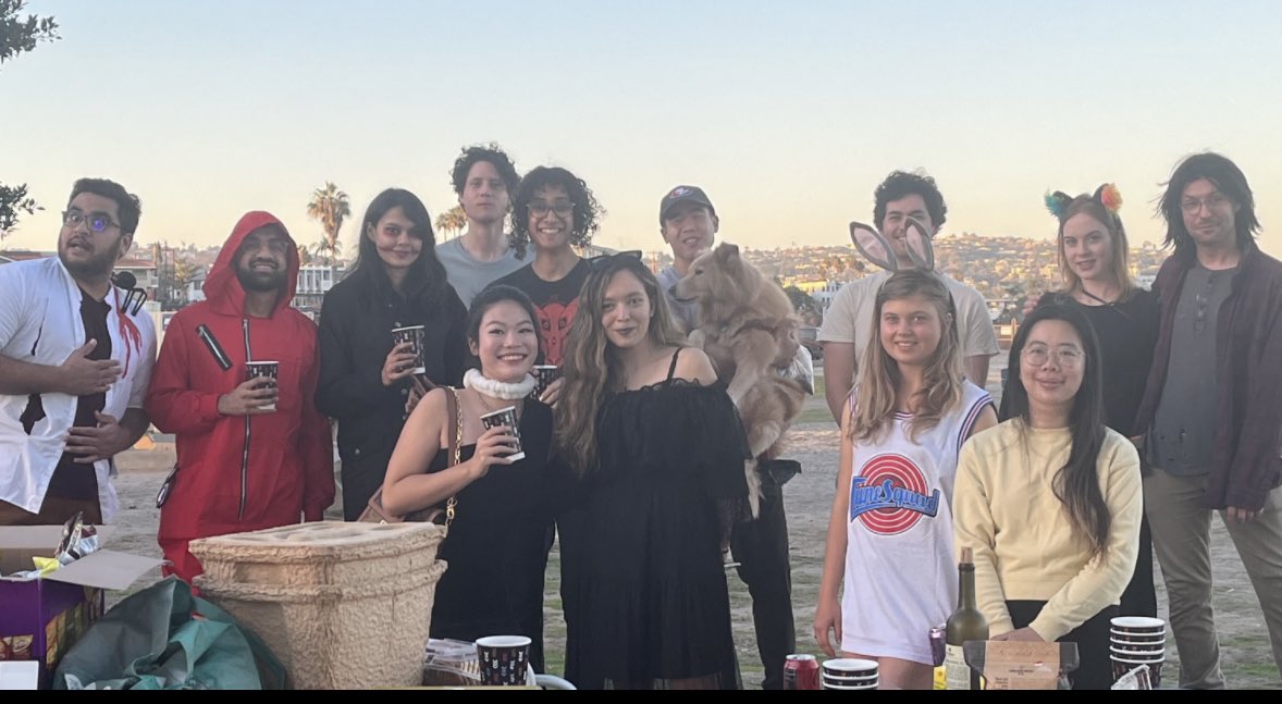 Niloofar tweet media