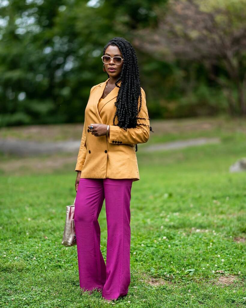 ConsciousNChic's tweet photo. Hi, my name is Kathleen and I am a proud Repeat Offender in the fashion department.

▪️repeat offender. noun. re·peat offender. : a person who has been seen wearing the same clothing on more than one occasion. Could be considered a crime. 😉

Guilty a… https://t.co/1oZfEMh2Kl https://t.co/636gcCJxFk