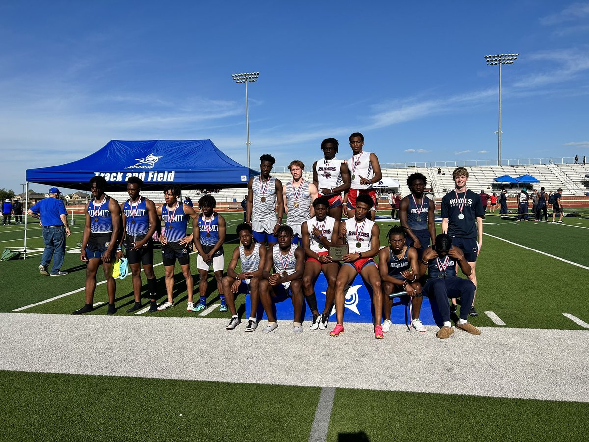 Varsity boys 4x2 are also the new SCHOOL RECORD holders!!! <a href="/MidlothianISD/">Midlothian ISD</a> <a href="/MHSPantherXC_TF/">MHS Panthers XC/ T&F</a> <a href="/jwfos22/">Coach Joey Foster</a>