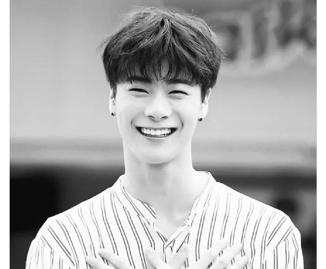 Yolanfa18's tweet photo. #MOONBIN gracias por tu sonrisa cálida y gentil todos estos años, vuela como nuestra estrella más brillante a un lugar cálido y se Feliz. Te extrañamos y recordaremos siempre como esa personas cálida y amable. Tu ahora te desea un buen viaje💜💜🕊️#ahora https://t.co/SZ8MR3HtU2