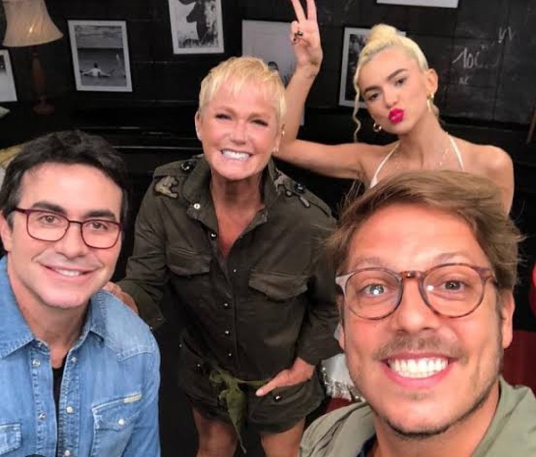 misteriouspavao's tweet photo. Fábio Porchat critica a Bíblia: 'Quanto mais lê, mais ateu fica'

Xuxa sugere mudar a Biblia

O Padre: "Perdi o Selo, estou abalado" https://t.co/pvbKJPBULA