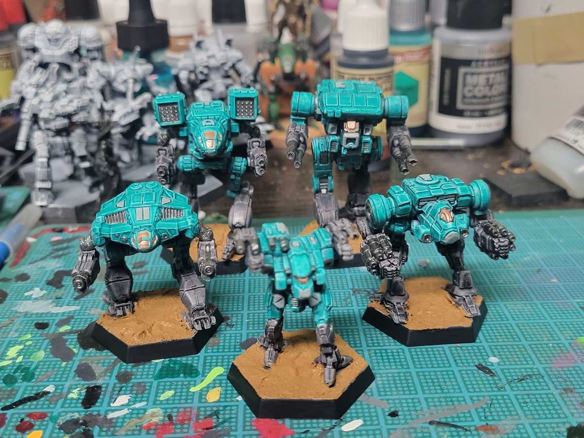 the_hng's tweet image. Painted these mechs the other day on stream. Did them as Jade Falcon Zeta Galaxy. Had a great time, I'll prob be doing the Inner Sphere lances from #Battletech #Alphastrike on the next one.
#hobbytime
#Youdiggiantrobots!
#Idiggiantrobots!
#Wediggiantrobots!
#Chicksdiggiantrobots