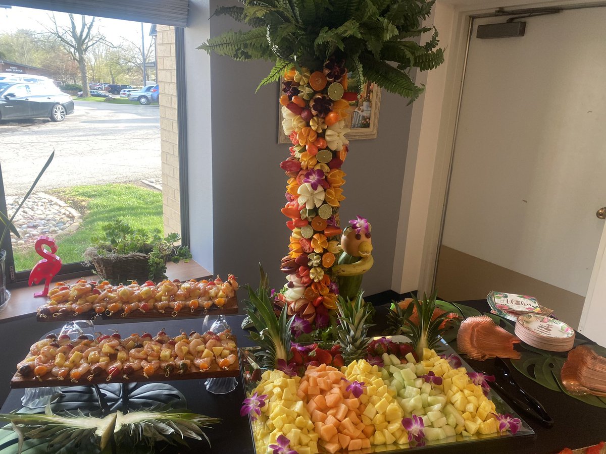 ChefChrisRajner's tweet image. I had a great time this week supporting the two new @TrilogyLiving  Campuses in WI, Sun Prairie and Waunakee Manor. It was a privilege to work with the new chefs and teach them about #TheTrilogyDifference