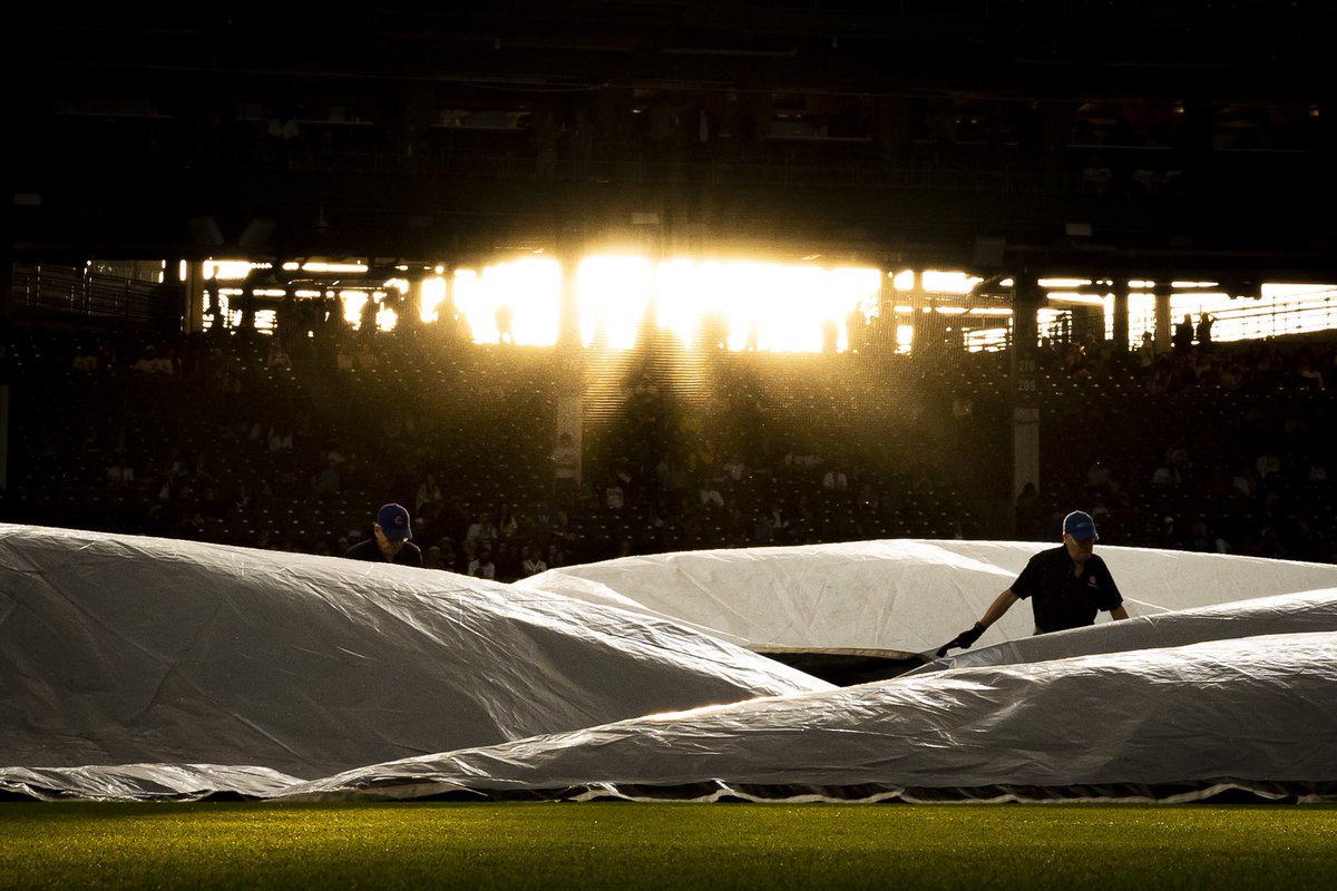griffinpquinn's tweet image. Was gifted a baseball sky after a rain delay pushed back the start of last night’s game