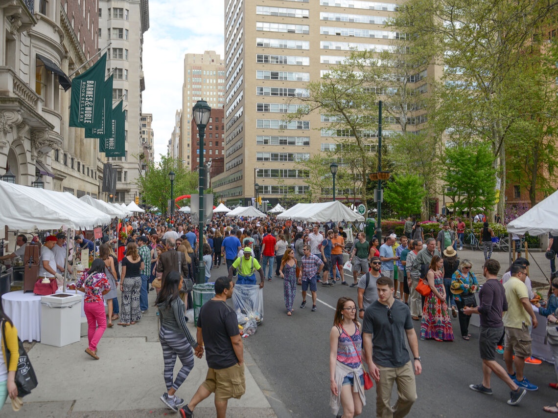 Center City District @centercityphila.org on Bsky (@ccdphila) on Twitter photo Happenings this Spring in #CenterCity include evening admission at the <a href="/philamuseum/">Philadelphia Museum of Art</a>, Jimmy Buffett's Escape to Margaritaville at the <a href="/WalnutStTheatre/">Walnut Street Theatre</a>, & the return of the <a href="/RittenhouseRow/">Rittenhouse Row</a> Festival on May 6. Find out more on our website: bit.ly/3A3imaO Happenings this Spring in #CenterCity include evening admission at the <a href="/philamuseum/">Philadelphia Museum of Art</a>, Jimmy Buffett's Escape to Margaritaville at the <a href="/WalnutStTheatre/">Walnut Street Theatre</a>, & the return of the <a href="/RittenhouseRow/">Rittenhouse Row</a> Festival on May 6. Find out more on our website: bit.ly/3A3imaO