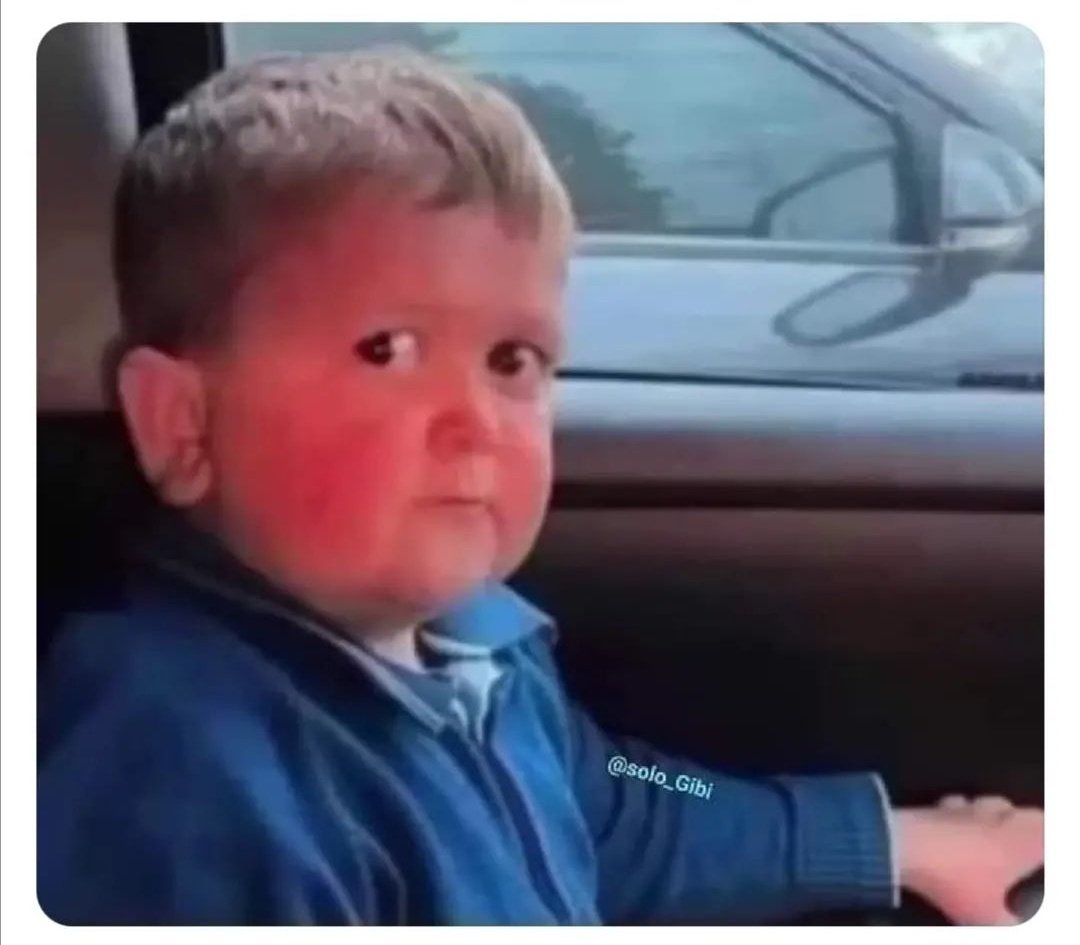 elconde_nad0's tweet photo. Cuando tu amigo va a 170km/h y dice "Yo la amaba bro" y se le quiebra la voz. https://t.co/yKYyaTx9sZ