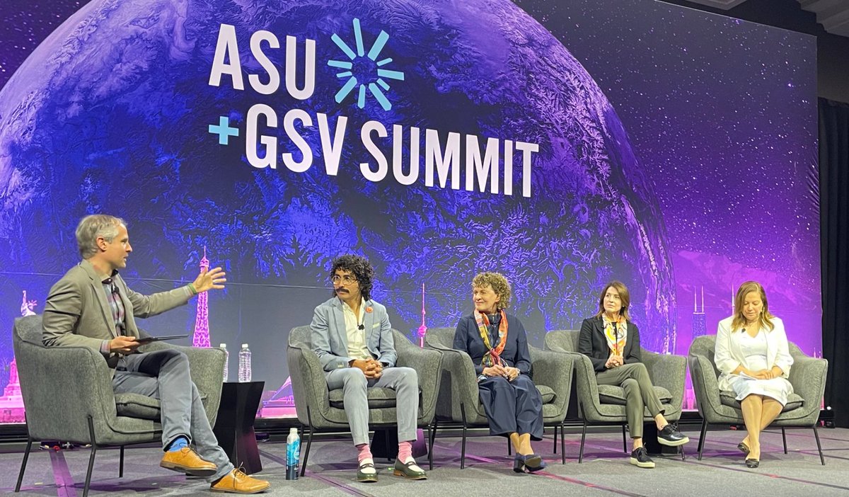 gauthierphil's tweet image. This was the one session at #asugsv that I wish I had been able to attend. Family Engagement is at the heart of what we do at @getactionaly. 

Fortunately, we are on a panel with @springboardNTL &amp;amp; Alejandro Gibes de Gac at #LearningSummit  w/ @LearningImpact 

Photo: @elanaleoni