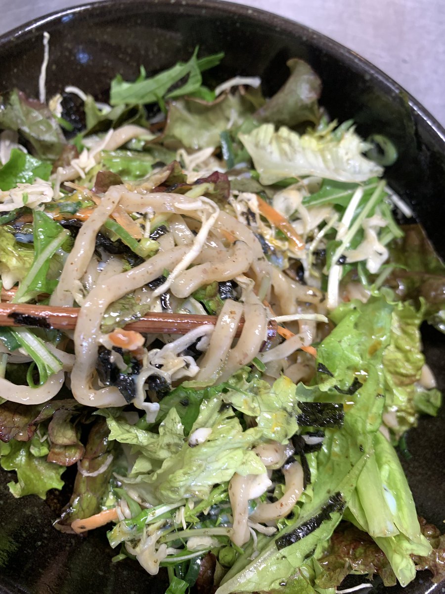 kochan_udon's tweet photo. 週末もSpecialに💁♂️
【こだ和り定食】
#焼き魚🐟各選択or海老
#コシアブラの豆腐サラダ
#こごみ浸し
#ミニ天盛🍁
#野沢菜漬け
#山ウド汁
#ネンボロ炒め
突然限定⁉️前店夏限定だった品を和麺で
【天然鰹だしで食す生野菜〜和麺】
#安曇野 #オーガニック #ランチ
#all手作り #地元食材 #notjunk
#天然 https://t.co/mNmDyealDL