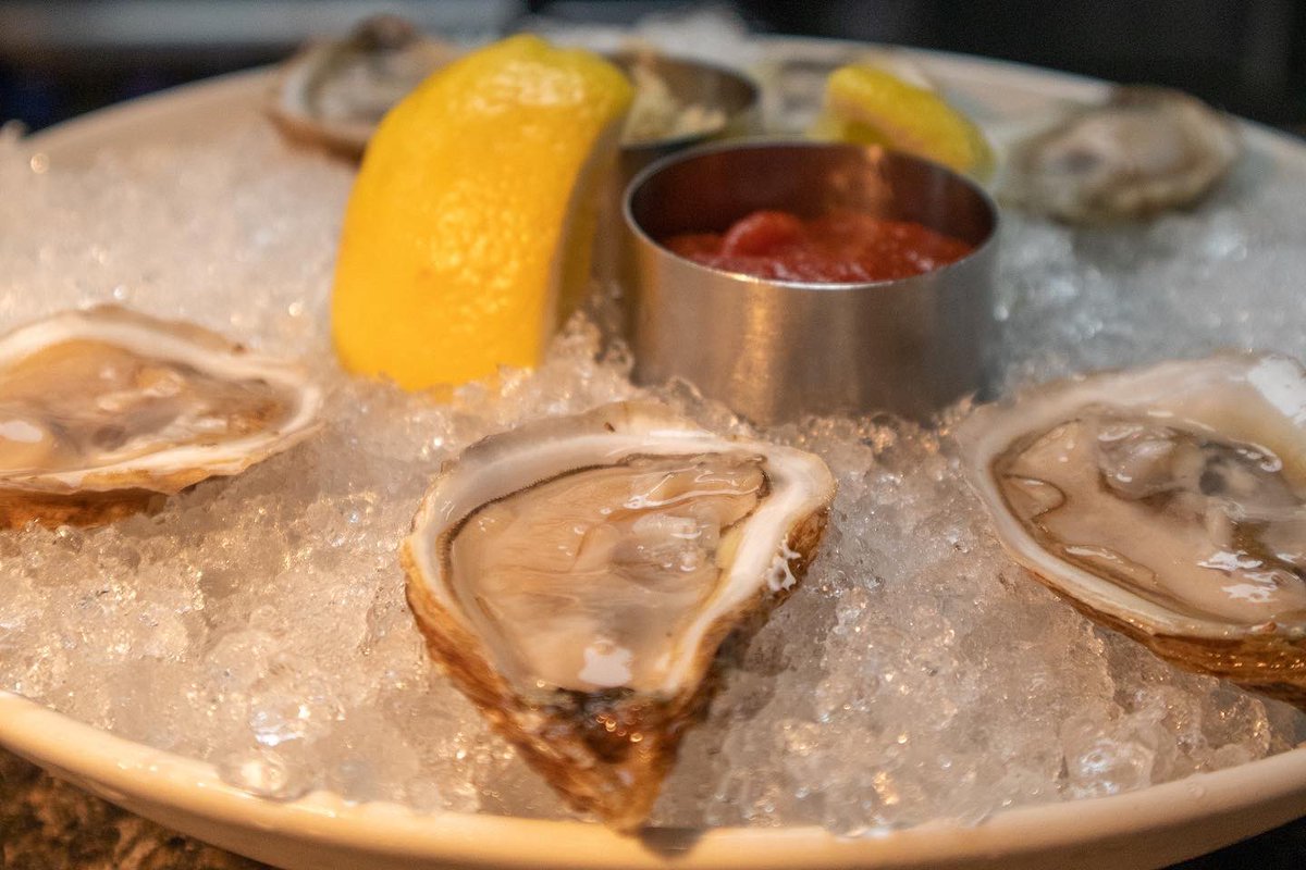 44Prime_Strkvll's tweet photo. We prefer the Seafood diet. We sea it, we eat it! 

Comment your favorite seafood dish below ⬇️

#44prime #seafood #finedining #oysters #calamari #crabclaws #tunatartare #amazingfood #eatwithus #starkville #supportlocalbusiness https://t.co/MXE9wOgLRt