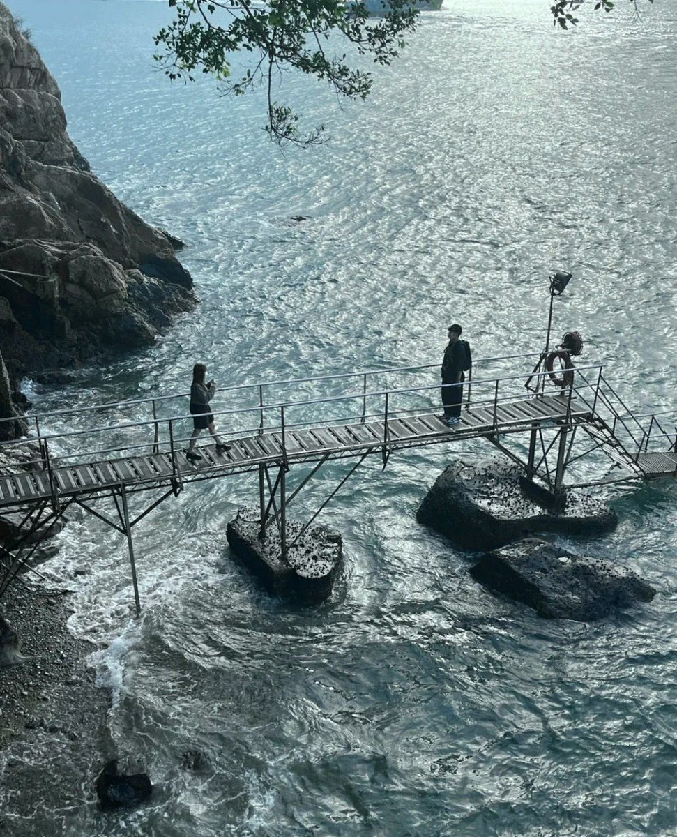 fran_git's tweet image. ㊙️todayshare: Sai Wan Swimming Shed,📷Old Hong Kong Ding Ding car,📷No talk, only cool.