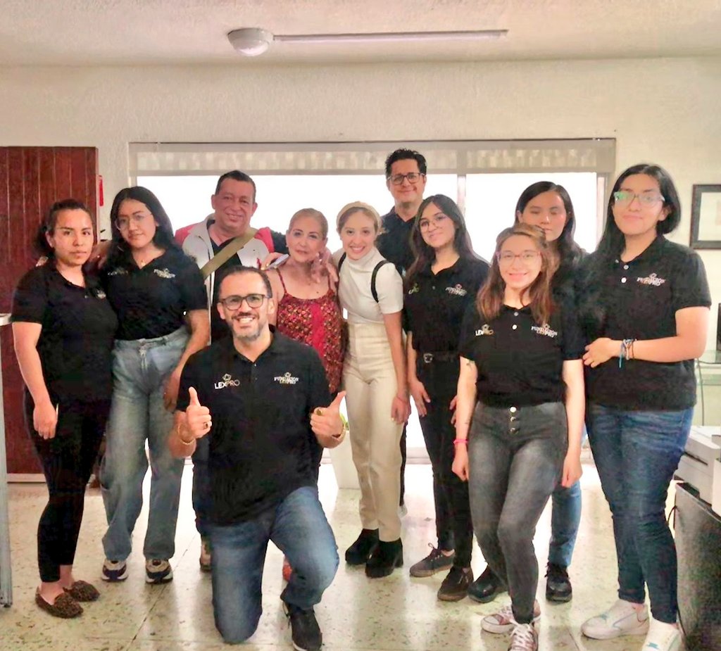 fundacionlexpro's tweet photo. Te das cuenta de la magnitud de tu vocación, cuando adoptas como propia la lucha por la justicia de tus representados; Y con determinación y constancia actuas #justiciaOctavioOcaña #Fundacionlexpromx #lexpromx
#benitorivers
#octaviooacaña https://t.co/FwjL7mjGJA