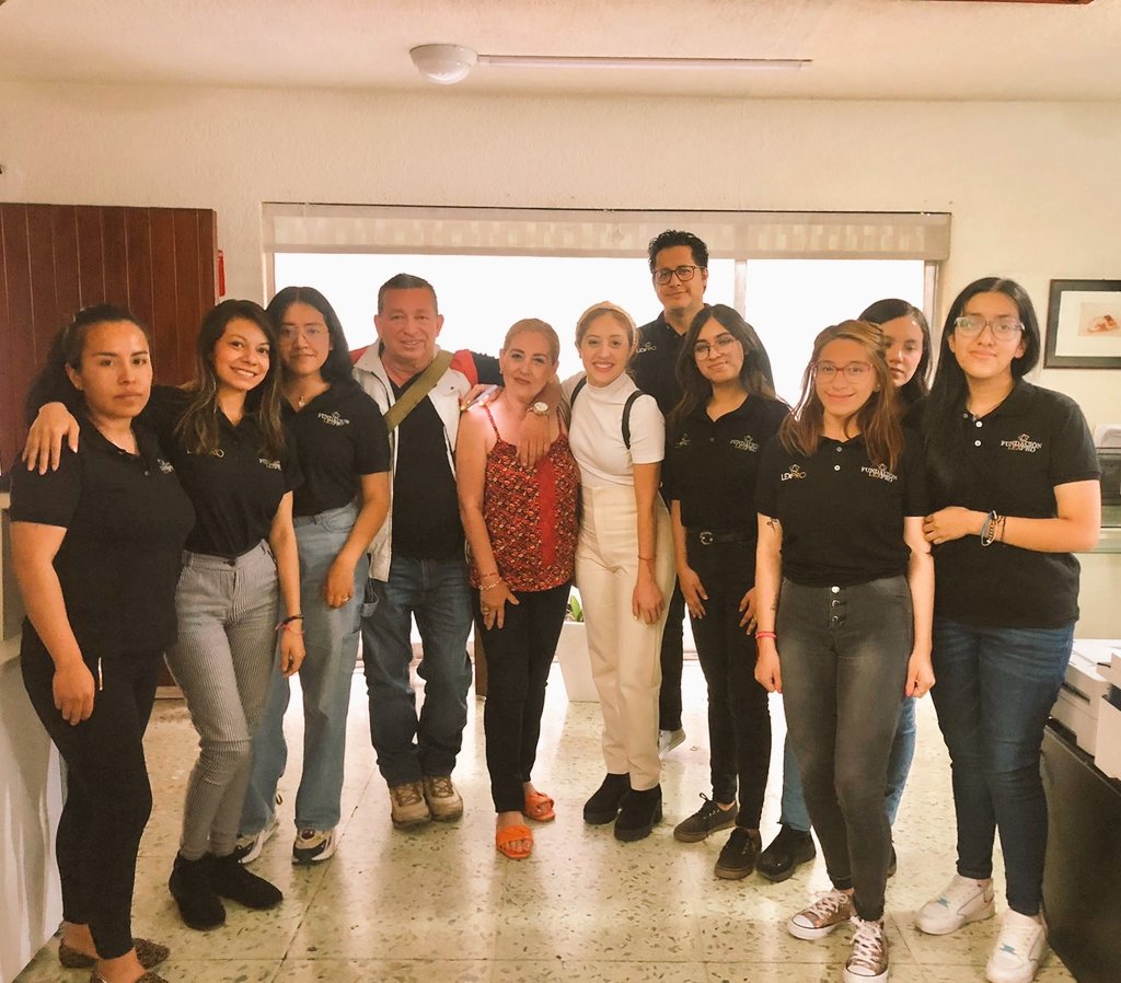 fundacionlexpro's tweet photo. Te das cuenta de la magnitud de tu vocación, cuando adoptas como propia la lucha por la justicia de tus representados; Y con determinación y constancia actuas #justiciaOctavioOcaña #Fundacionlexpromx #lexpromx
#benitorivers
#octaviooacaña https://t.co/FwjL7mjGJA