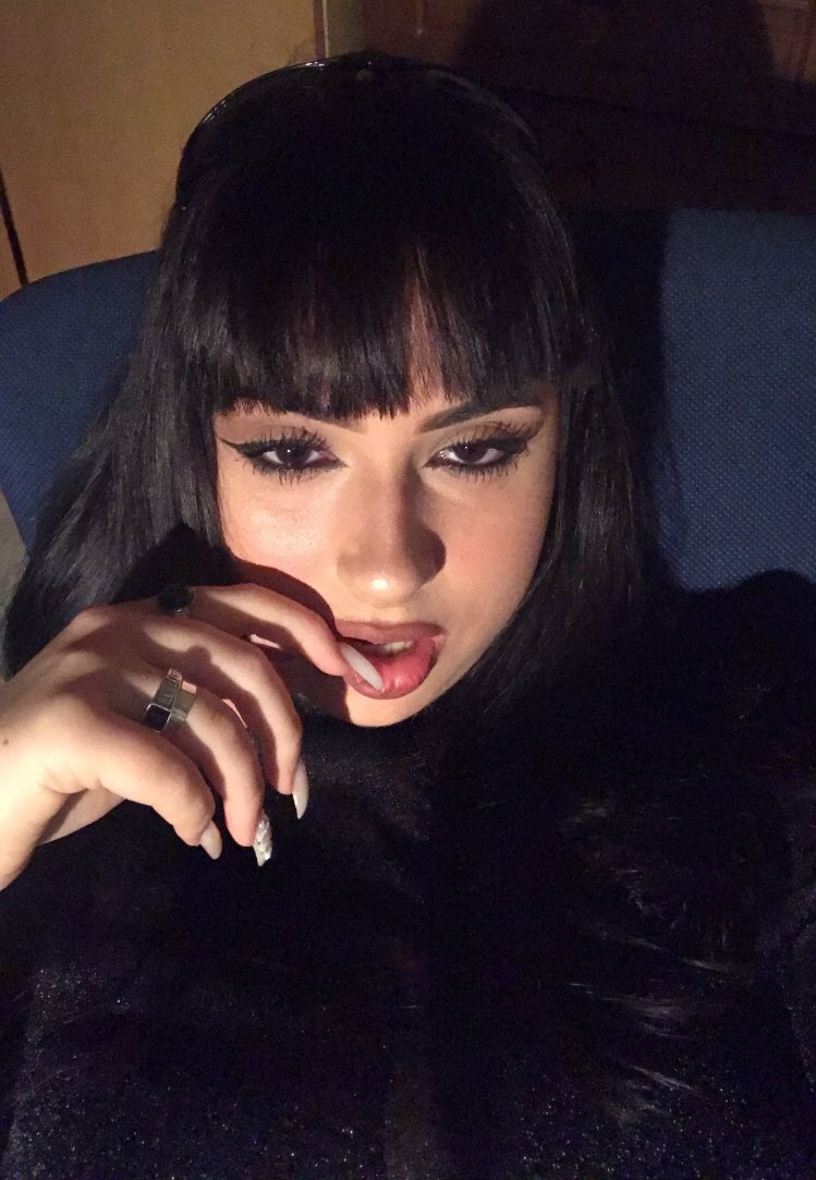 rebyss_'s tweet photo. perché non vuoi il mio amore? https://t.co/GHWy8VwQWC