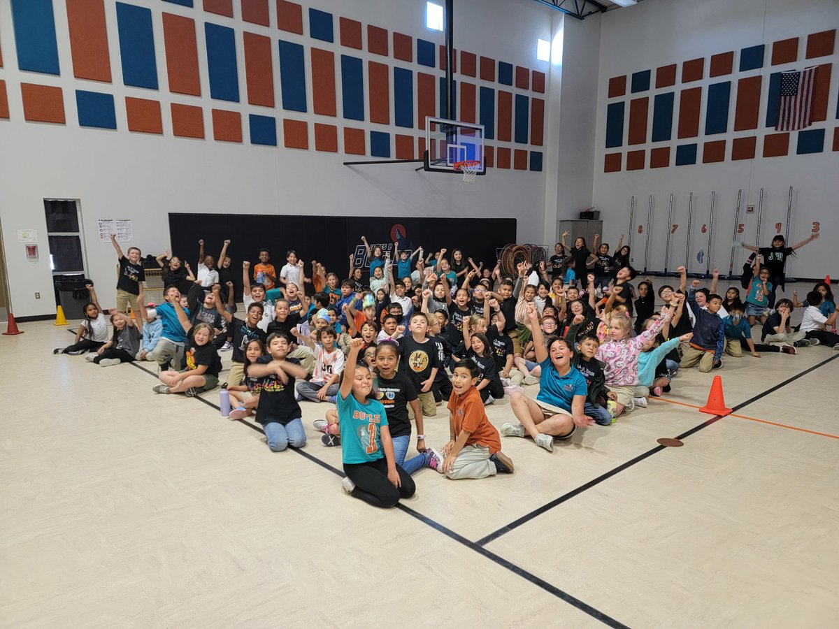 Coach Carlos Gonzalez tweet media