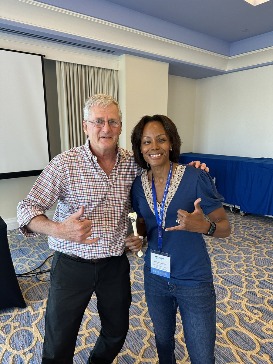 RachelHooper1MD's tweet photo. Keep a growth mindset. Always be willing to learn. Fortunate to have the opportunity to expand my knowledge, approach, and ability to tackle complex distal radius fractures with this one-on-one session with Dr. Medoff. @UMichSurgery @Tyler_TriMed https://t.co/henp6uK59O