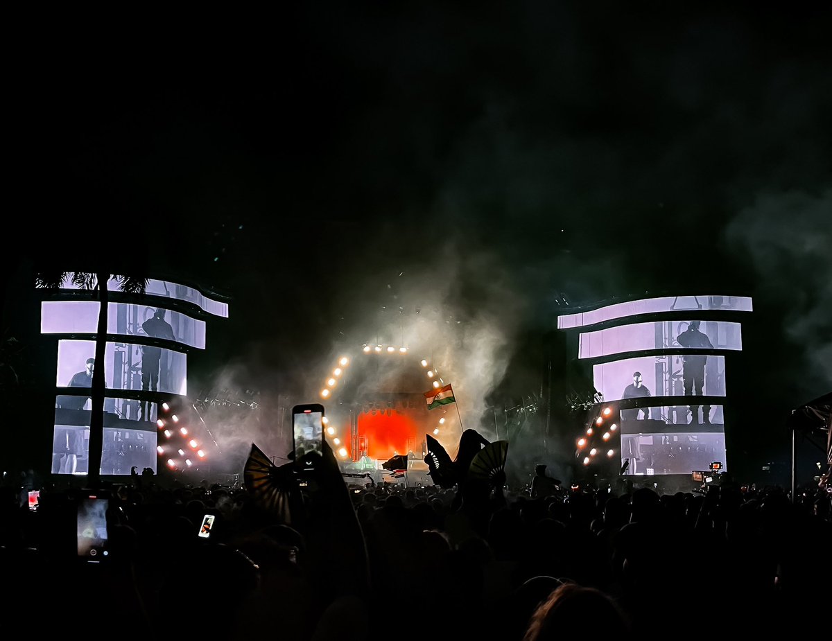 JCDB87's tweet photo. |#ULTRA2023 #MAINSTAGE @ultra 

@swedishousemfia 🔴🔴🔴 #MAFIA https://t.co/F0QQDDDbJz