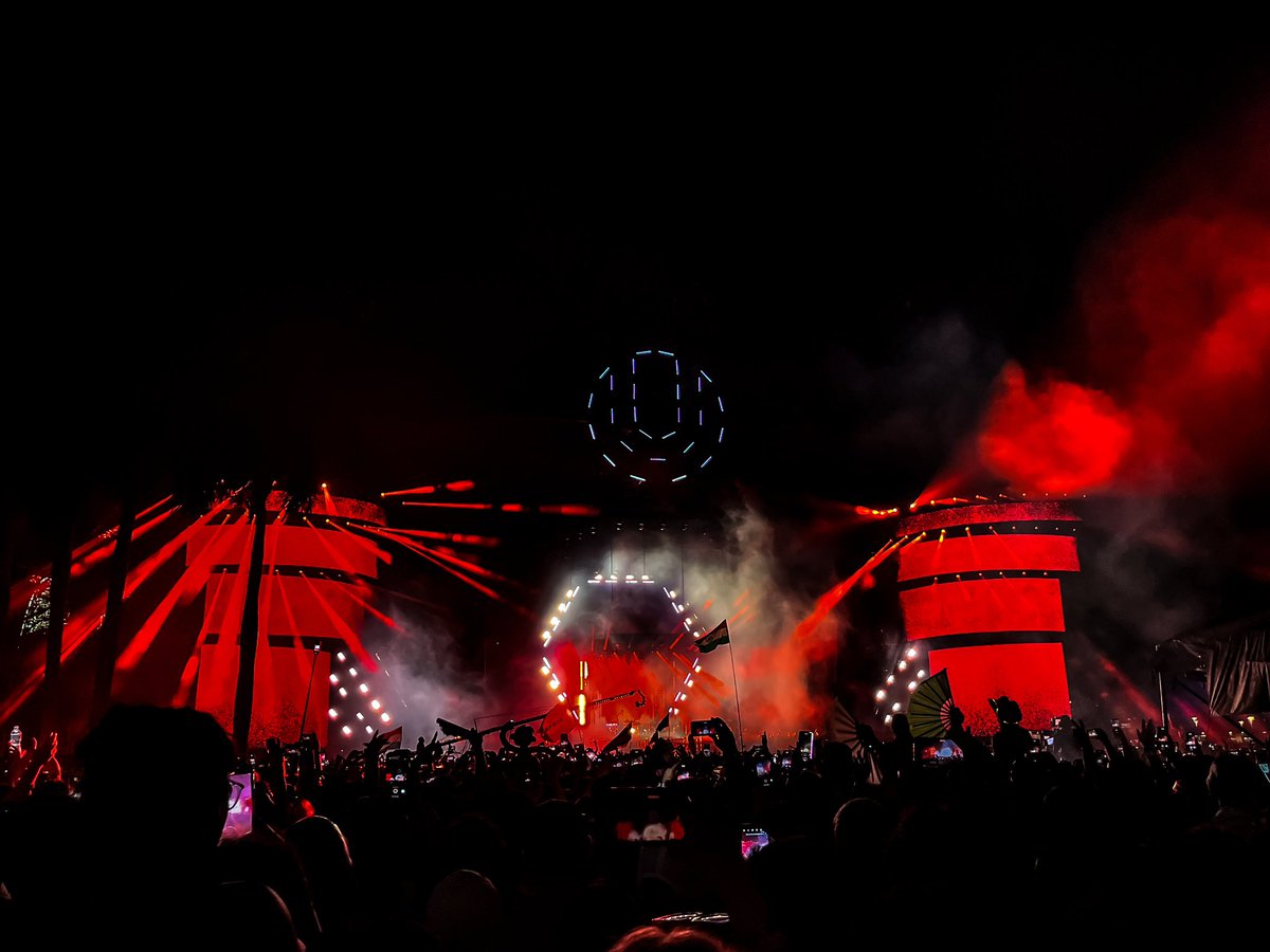 JCDB87's tweet photo. |#ULTRA2023 #MAINSTAGE @ultra 

@swedishousemfia 🔴🔴🔴 #MAFIA https://t.co/F0QQDDDbJz