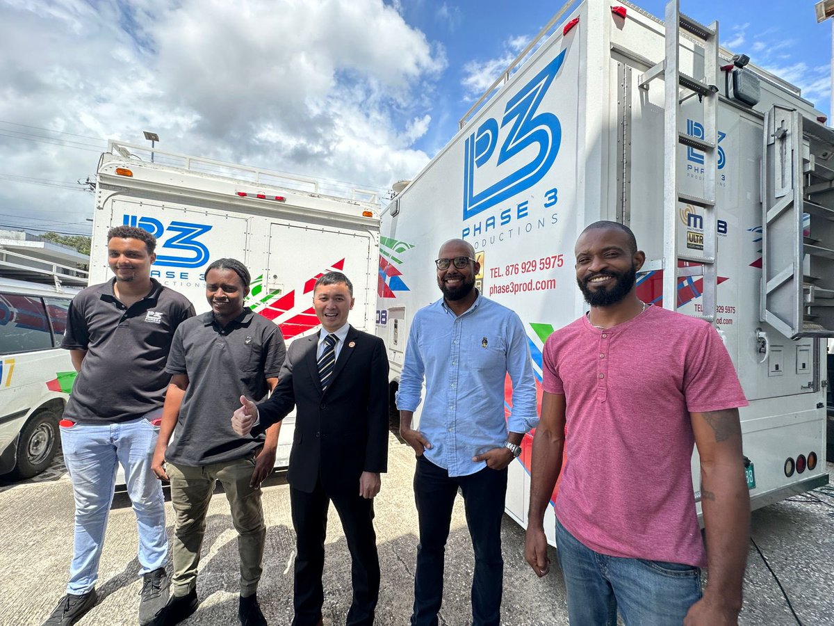 Phase3Prod's tweet image. Today we had a visit from @absen_inc at our office where we were reminded that we were the first in Jamaica to use their products. 

This type of partnership is amazing, as we are able to collaborate new ideas, and new opportunities. Looking forward to the future.  Thank you!