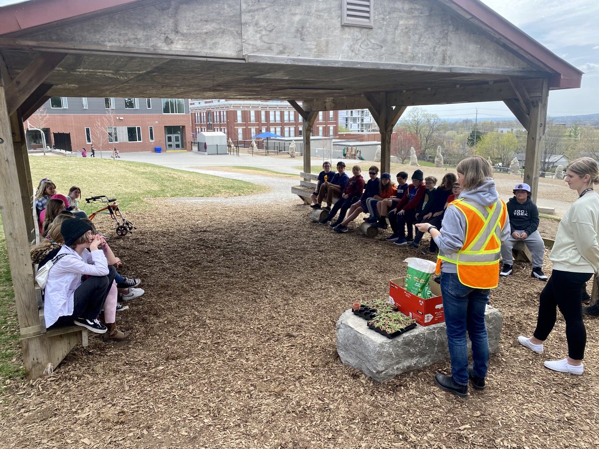 EastCitySchool's tweet photo. Learning indoors &amp; out about Earth Day &amp; being responsible stewards at KECPS &amp; beyond! https://t.co/xhZpCDvkCR
