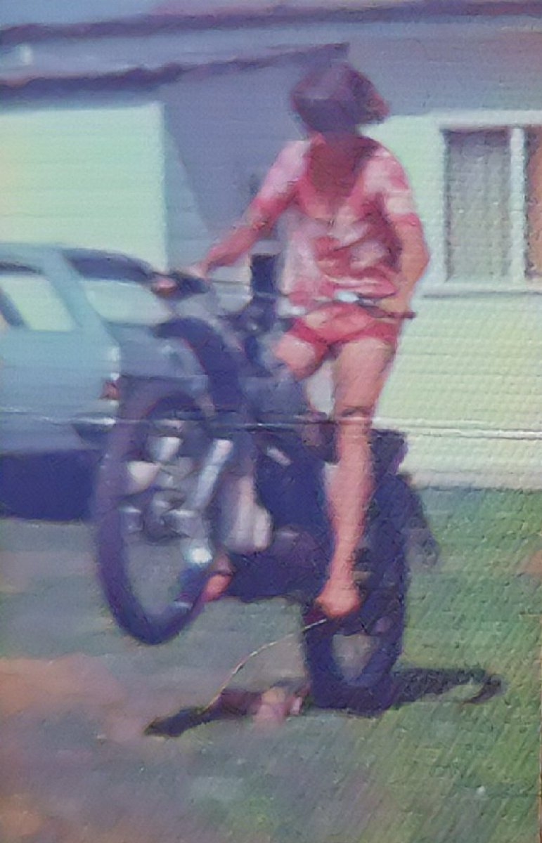 stevegc0's tweet photo. @simoncrafar @SuzukiBikesUK DT 175 at 15 years old, fantastic https://t.co/y9QmrZaouX