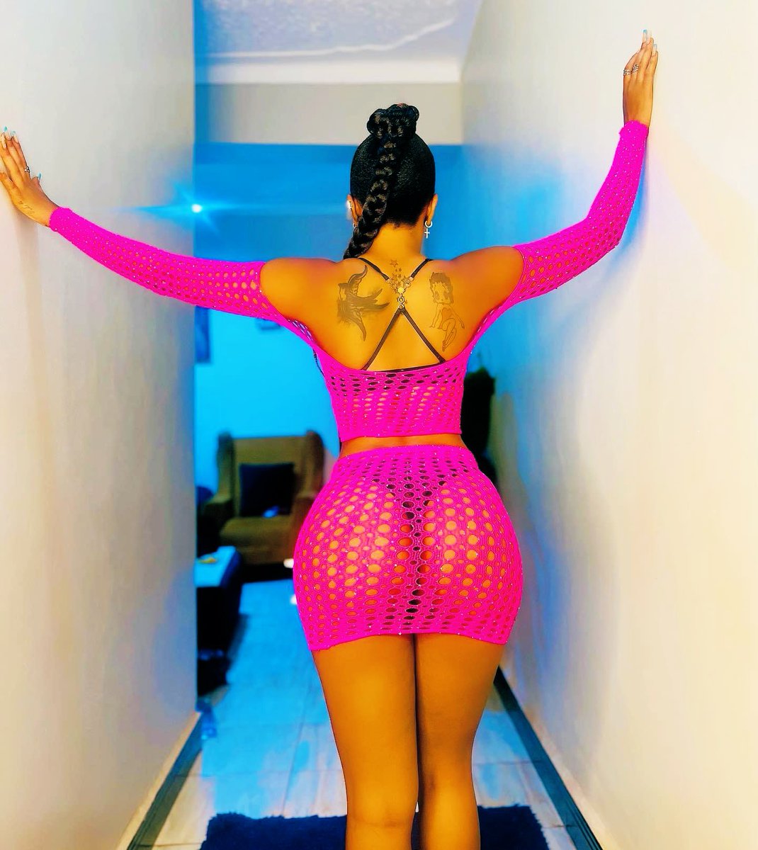 halbricoo's tweet photo. @_blaise250 Focusing on her body #baando ππ https://t.co/AKqJpN0Tlv
