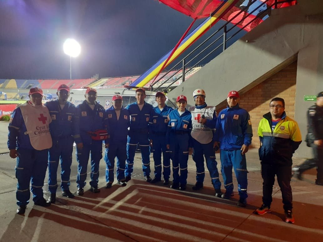 DGRDPasto's tweet photo. @alcaldiapasto
@GERMANCHAMORRO1 coordina con apoyo
@CruzRojaNarino @PoliciaPasto @GobiernoPasto  partido fútbol @DeporPasto
 #EstadioDepartamentalLibertad 
@CuyigansPasto
@kikeobando28
@calpa08
@PastoDeporte https://t.co/fwIDWPn82y