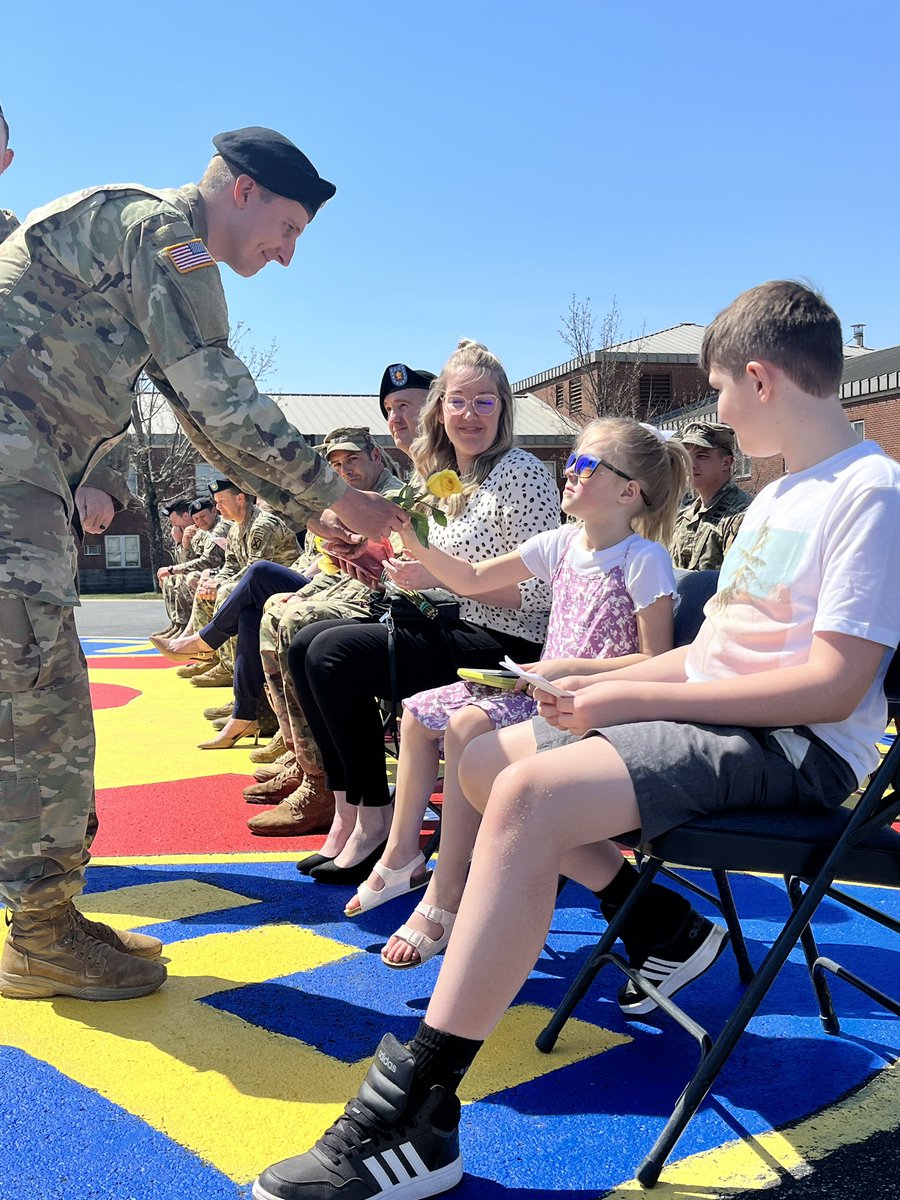 2_14Infantry's tweet photo. Today the Golden Dragons celebrated Cannibal Company’s Assumption of Command and Demon Company’s Change of Responsibility. Congratulations to CPT Kase for officially taking over Cannibal Company and 1SG Wilson for assuming responsibility of Demon Company. #CourageAndHonor #ROTL https://t.co/uG95w6K8mT