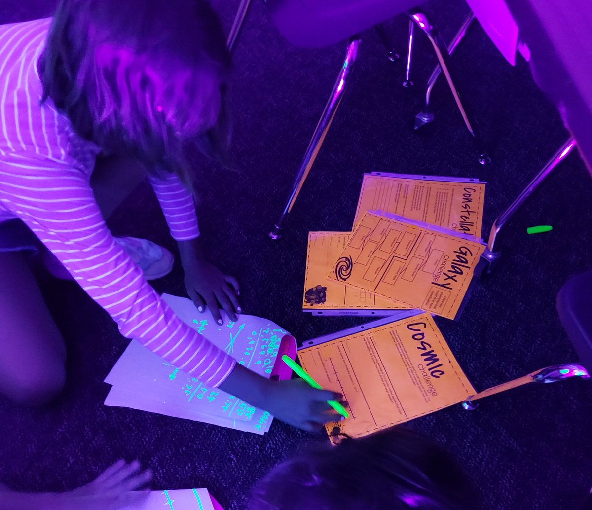 POelschlegel's tweet photo. Reach for the STAARs glow review in 5th grade @TISDCFES @haley_galyean #letitglow #engagedinmath #raskarocks https://t.co/qJAHsmoeSR
