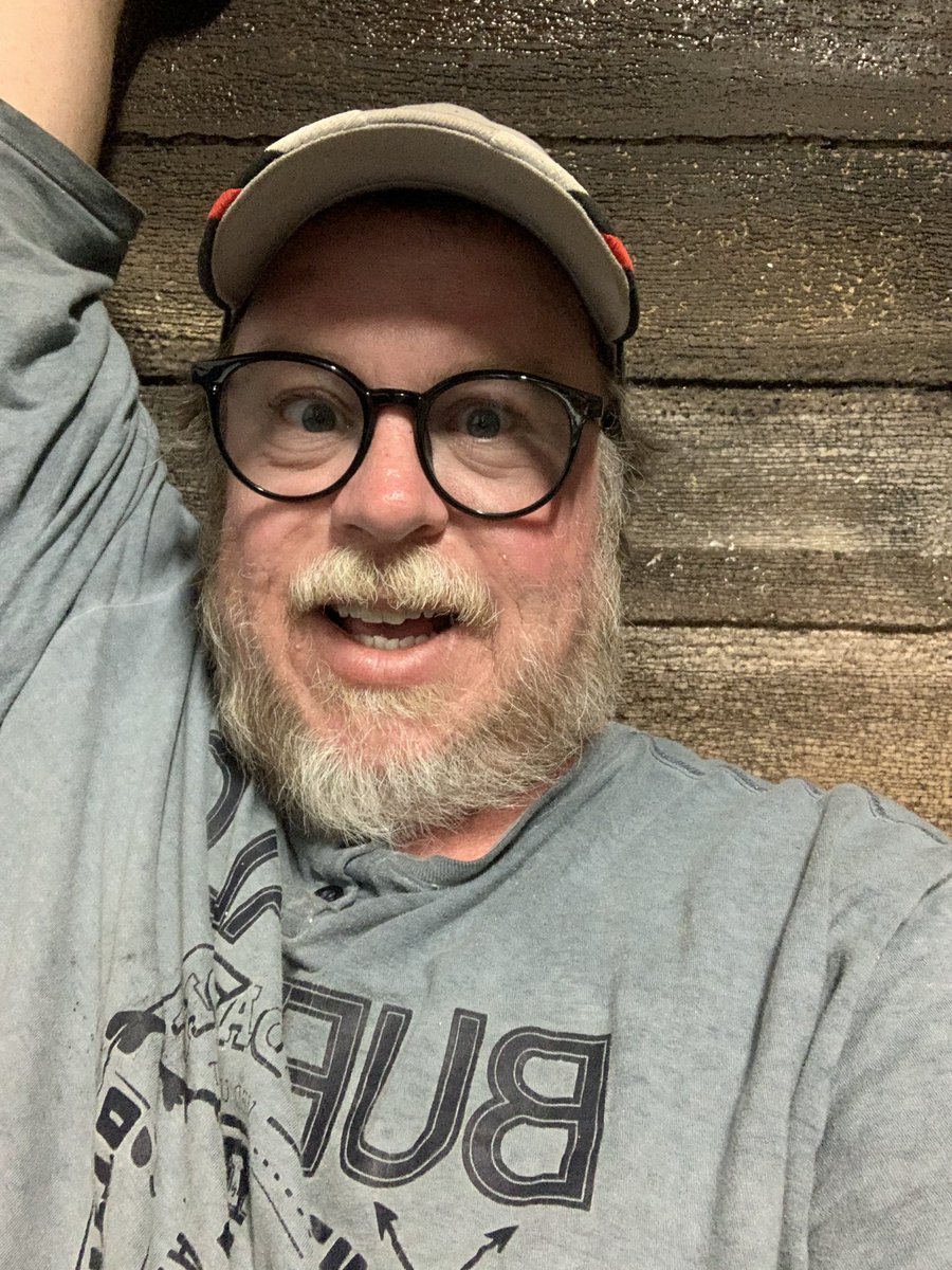 CSHorrorFactory's tweet image. I really want to experience indie film making.  I wrote a horror and needed a cabin, so I decided to make my own set.  16 bucks, soldering iron and dog brush.  #HorrorCommunity #horror #HorrorFamily