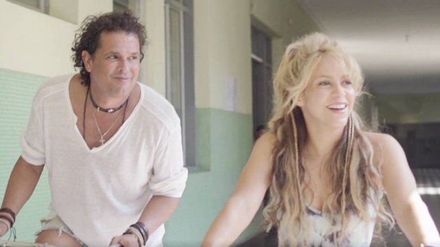 Cooperativa's tweet photo. [Fotos] ¿Murió Carlos Vives? Publicación de Shakira impactó en redes sociales #CooperativaContigo https://t.co/Xs7etRH3q0 https://t.co/XzQBi5qKbp