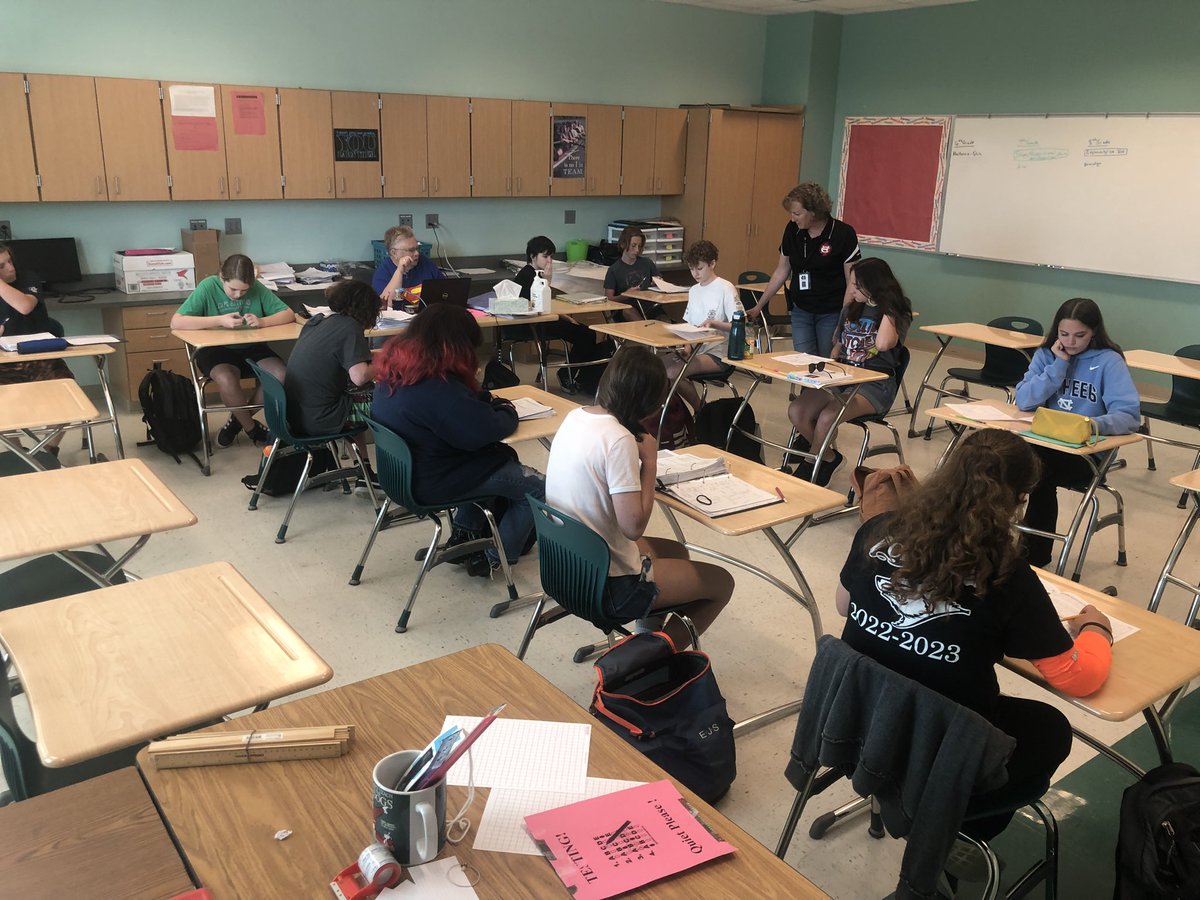 Steve_Basnight's tweet photo. Early morning bus run for the Elementary &amp; Secondary Schools, MTSS FAM-S Meeting, classroom visits at both schools = What a Great Day! Thanks Principal Benton &amp; Principal Rooks! 
@Daretolearn_DCS 
#studentcenteredevidenceinformed #increasingstudentlearning https://t.co/Oj7ecLtSbT