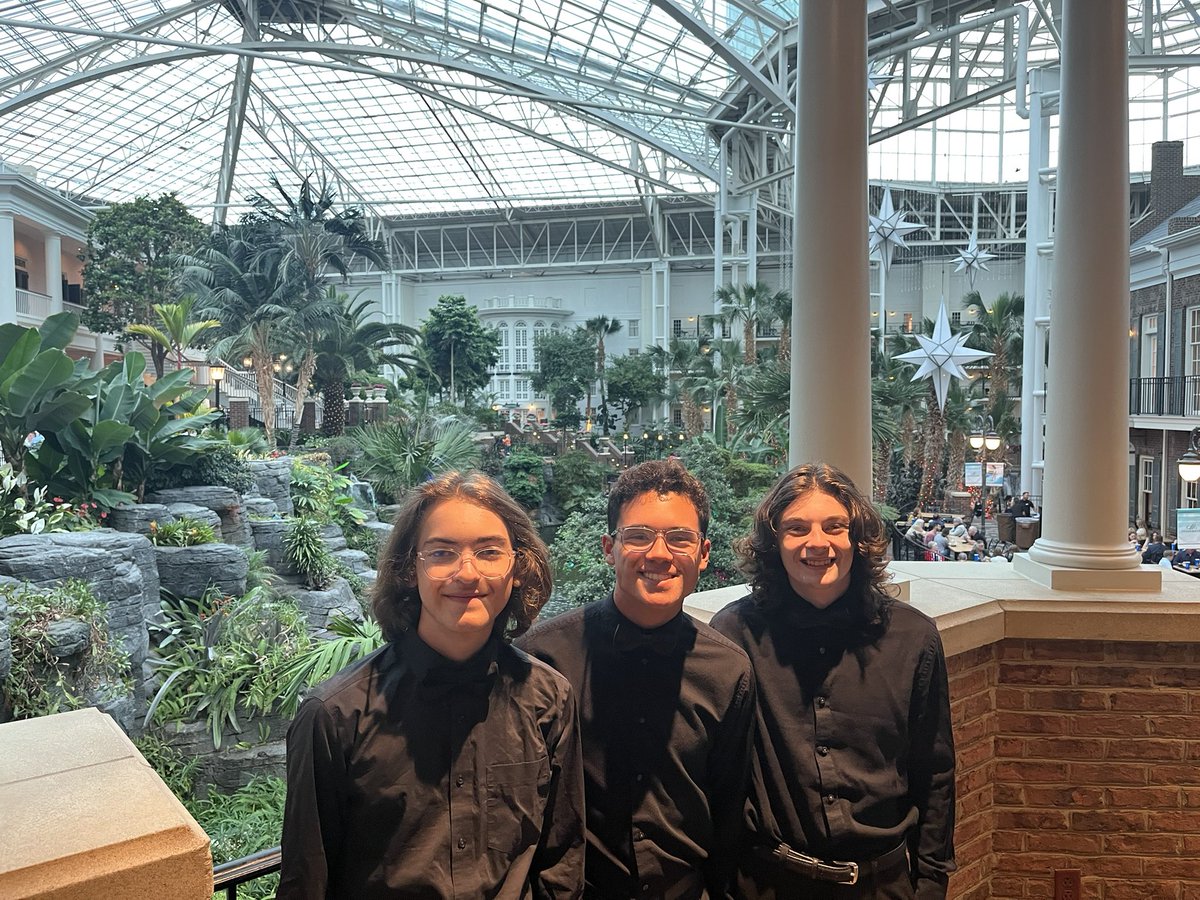 Volunteer HS Choir tweet media