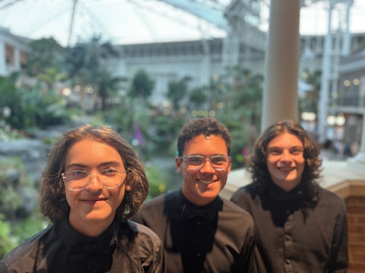 Volunteer HS Choir tweet media