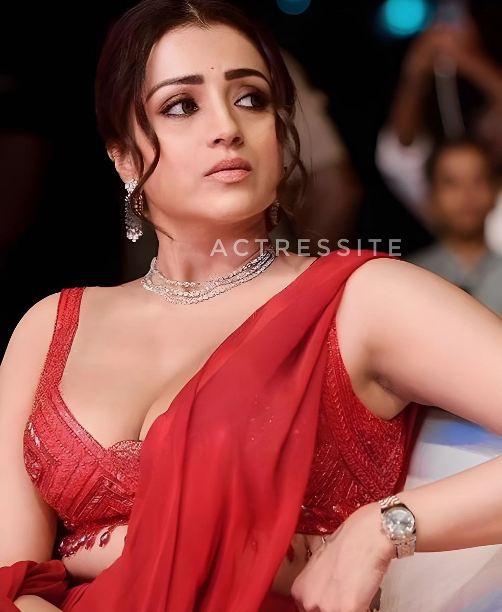 actressite's tweet photo. Follow @actressite for more

#actressite #indiangirlsshout #southgirl #cleavagequeen #telugumodels #desigirls #sexybhabhi #sexyindiangirl #bhabhilover #actressgallery #actresslove #bollywoodactress #priyanka #sexywomens #aigenerated #samantharuthprabhu #samanthahot  #poojahegde https://t.co/NKFo6k7mST